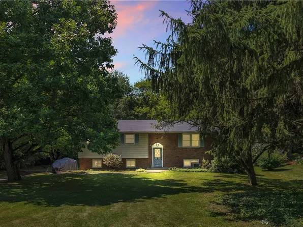 161 Margaret Dr, Beaver Falls, PA 15010