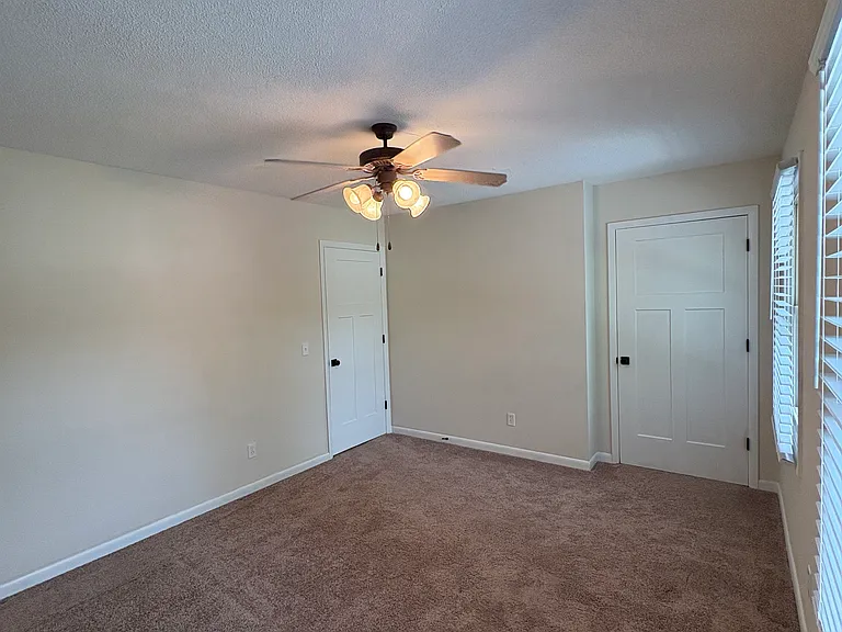 1476 Highway 126 #B8 — Photo 30