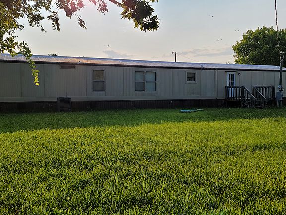 4th image of 121 Enchanted Oaks Ct