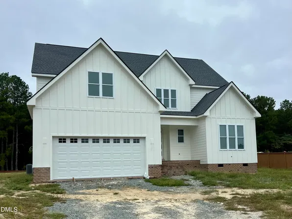 72 Warner Hill Ct, Fuquay Varina, NC 27526