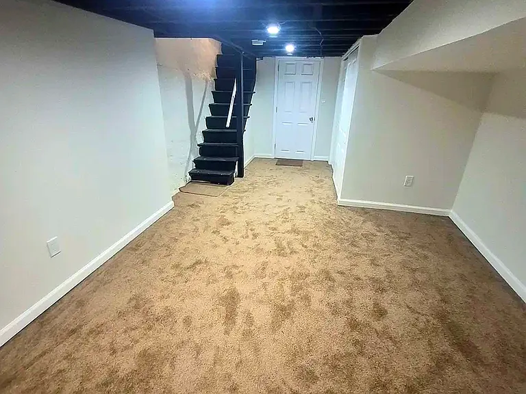 6010 N Lambert St — Photo 19
