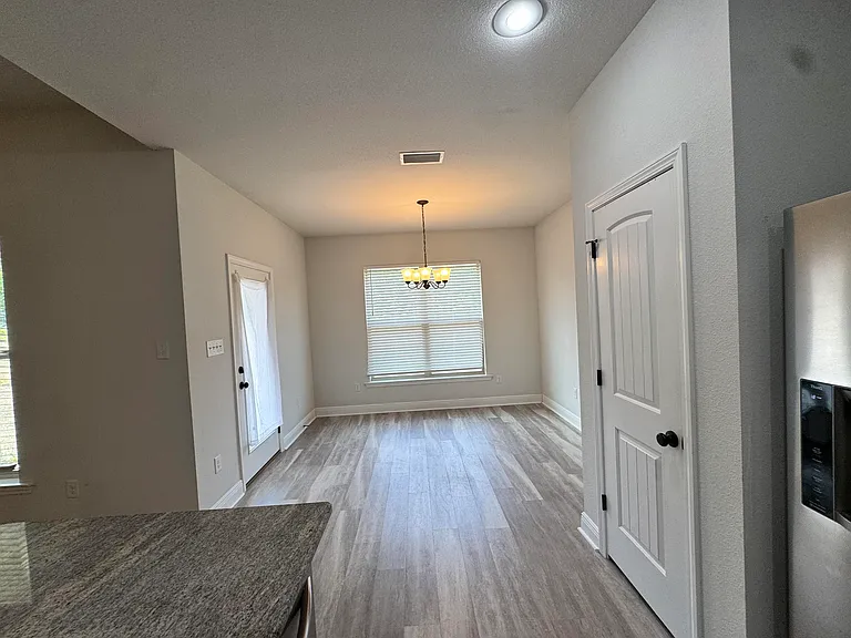 5723 Maggie Rose Cir — Photo 6