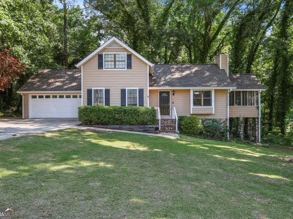 4896 Port Dr, Douglasville, GA 30135