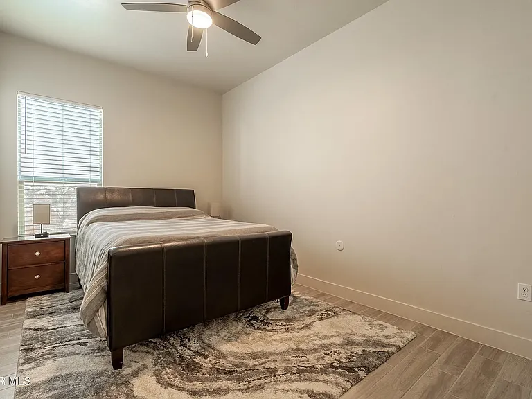 824 Durham Way — Photo 23