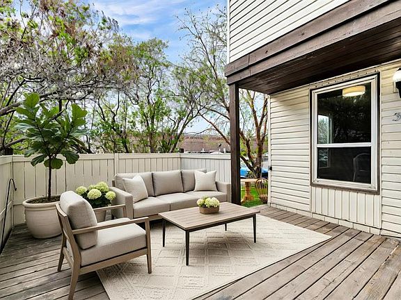 4th image of 3200 W 60th St NE #33