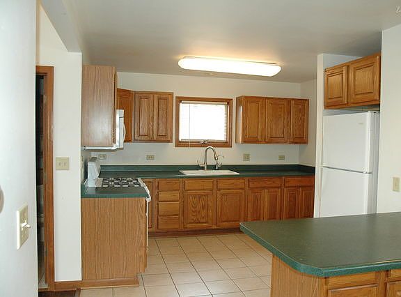5th image of 25337 W Richmond Ave