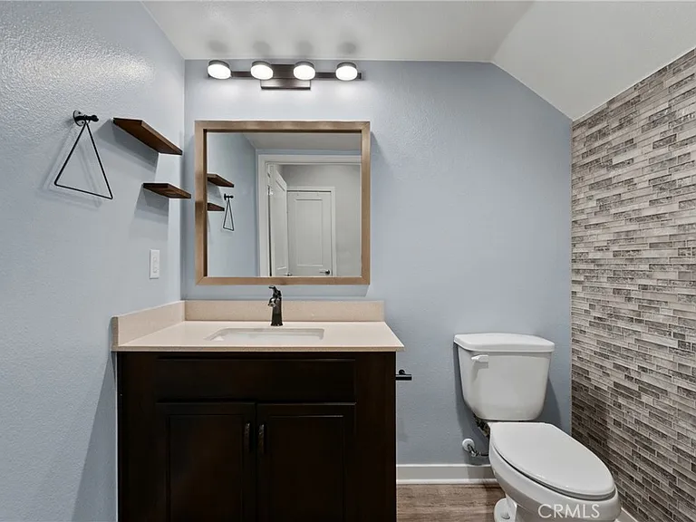 105 Red Brick Dr — Photo 12