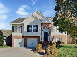 2405 Joshua Ln, Winston Salem, NC 27127