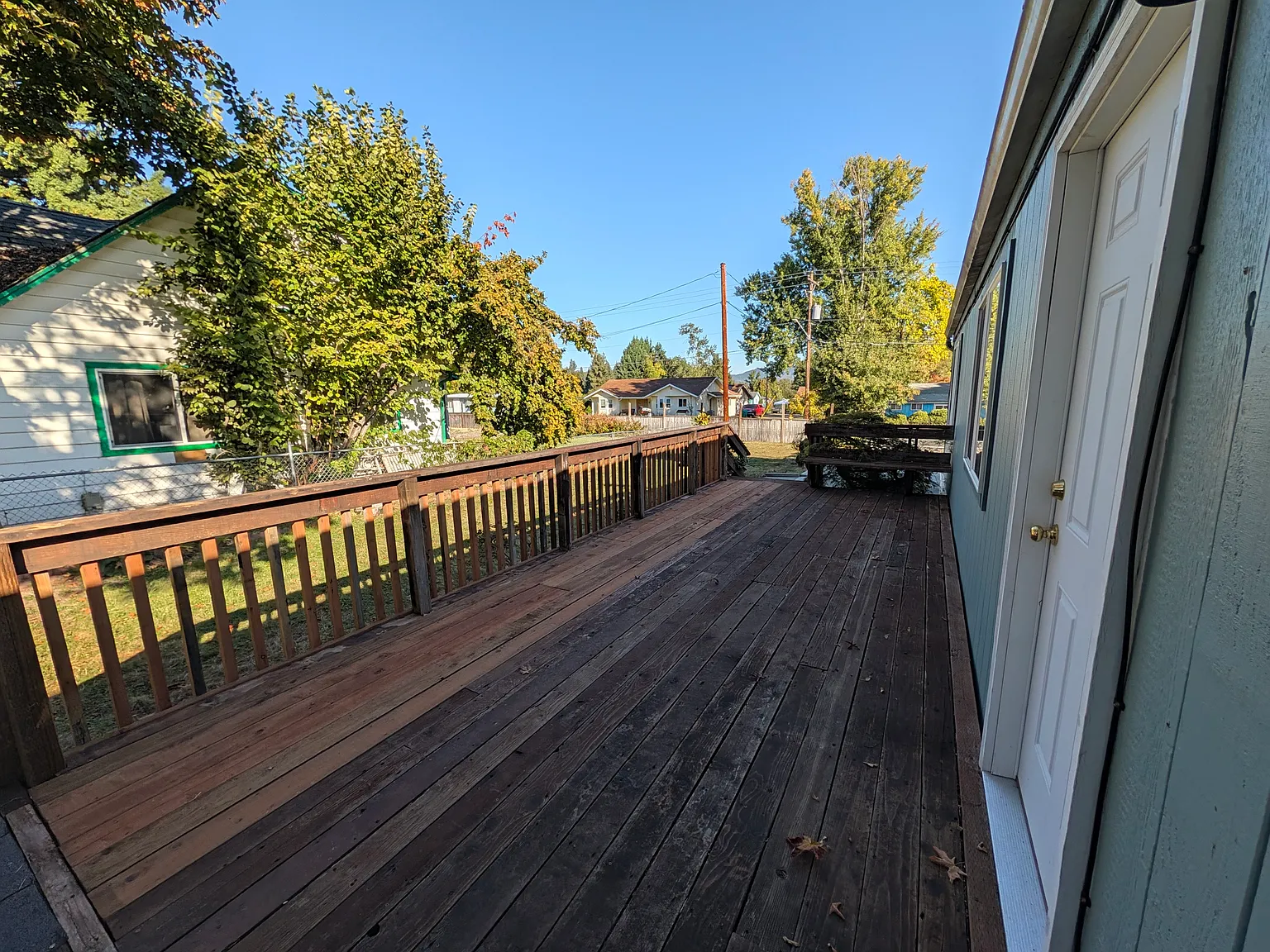 1051 SE Grandview Ave — Photo 2