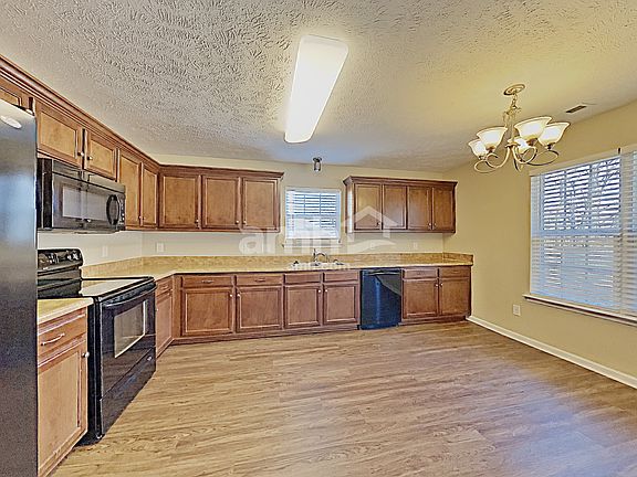 3rd image of 508 Keel Ct