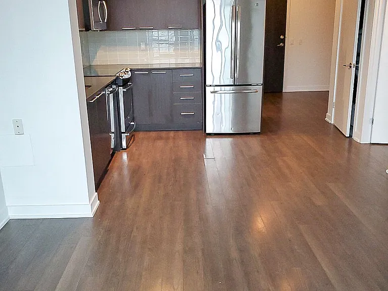 10 Park Lawn Rd #412 — Photo 3