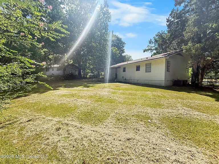 107 Ann Dr — Photo 14
