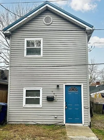 605 Harry St — Photo 1
