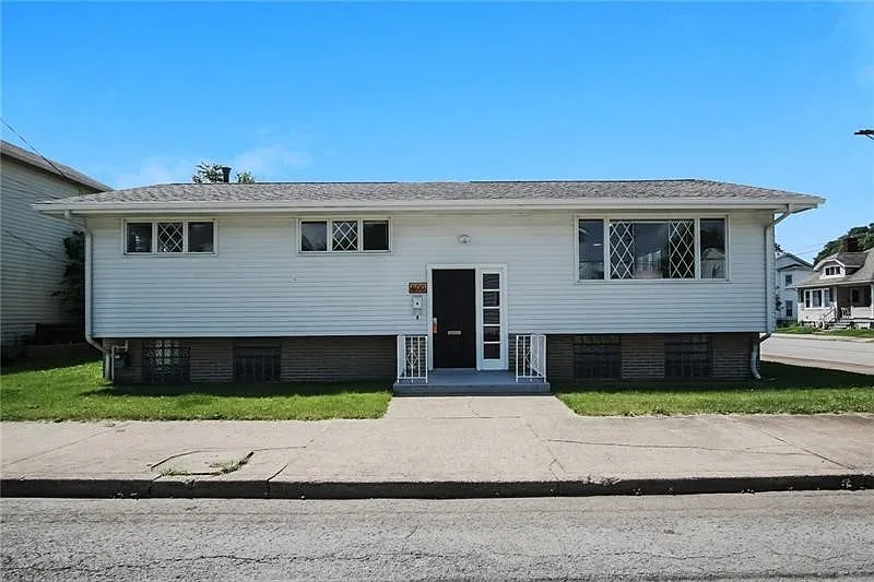 600 Indiana Ave photo 1