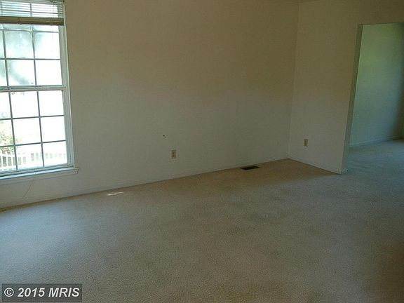 5th image of 10707 Brittany Ct