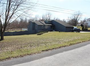 5829 Fowler Rd, Memphis, NY 13112