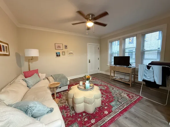 3815 N Greenview Ave #3817.5-1E, Chicago, IL 60613