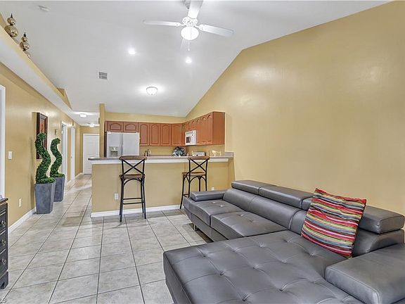 4th image of 2436/2438 George Ave S