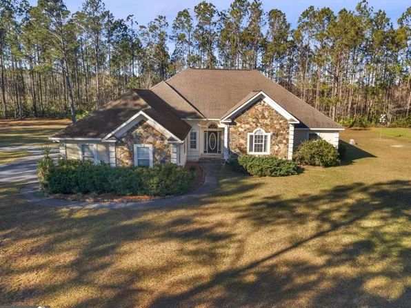 2610 Gibbs St, Waycross, GA 31503