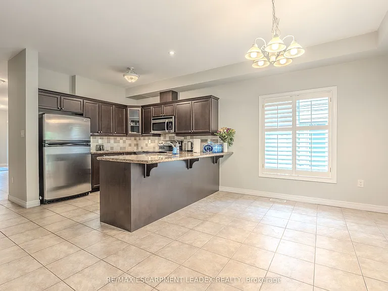 441 Stonehenge Dr #8 — Photo 10