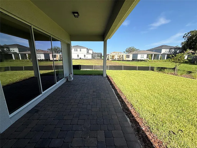 16645 Lone Oak Cir — Photo 11