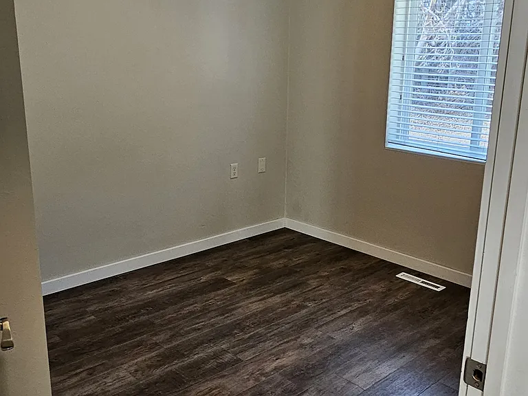 27051 S Cliff Ave — Photo 17