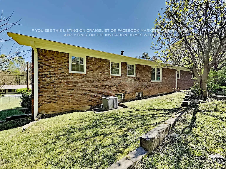 849 Howard Ct SW — Photo 15