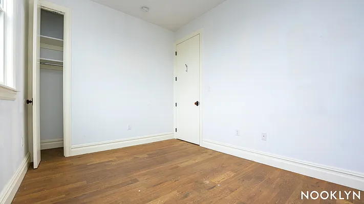 Rented by Nooklyn NYC LLC | media 44