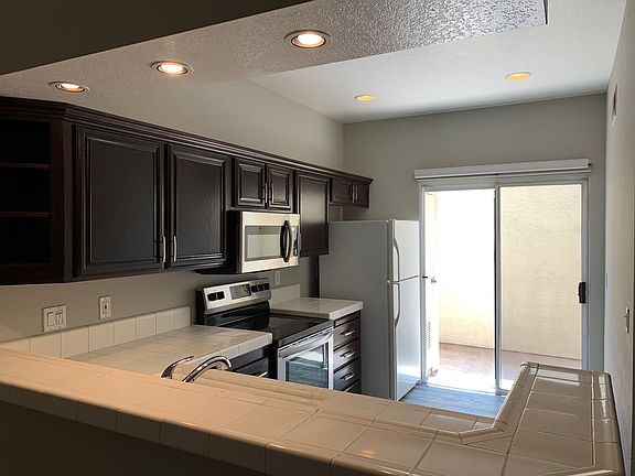 4th image of 5473 Spanish Oak Ln Unit A