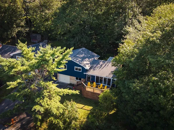14 Starling St, Halifax, NS B3M 1V8