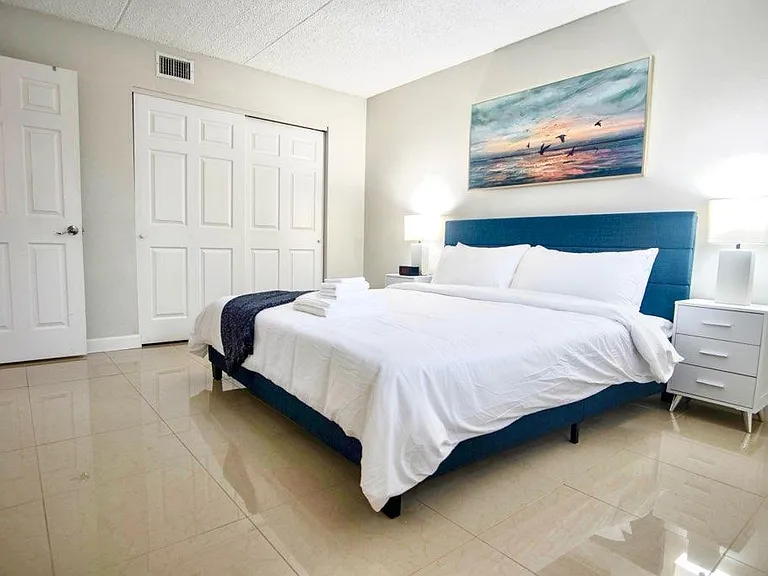 8830 Bay Pointe Dr #105 — Photo 4