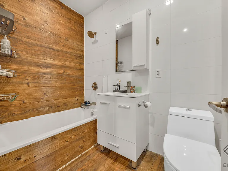 629 Willoughby Ave #2B — Photo 11