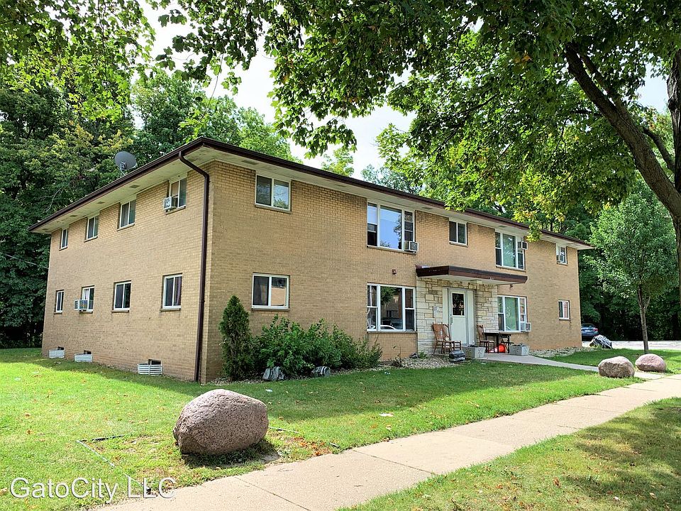 1st image of 3051 W Fardale Ave APT 3