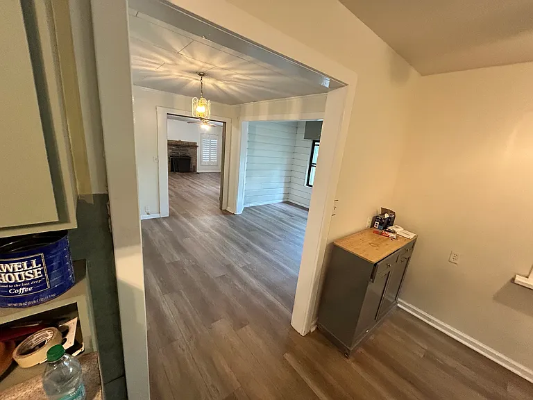897 Union St — Photo 5