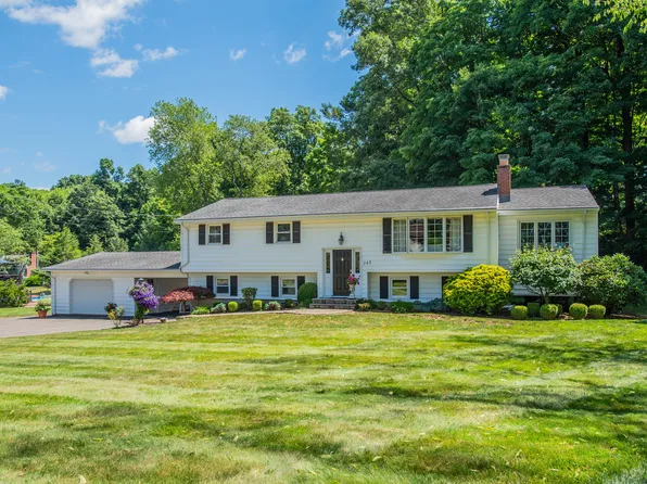243 Rimmon Road, North Haven, CT 06473