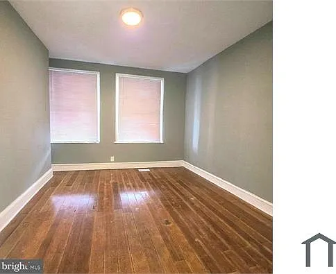 1 bed, 900 sqft, $1,000 — Photo 3
