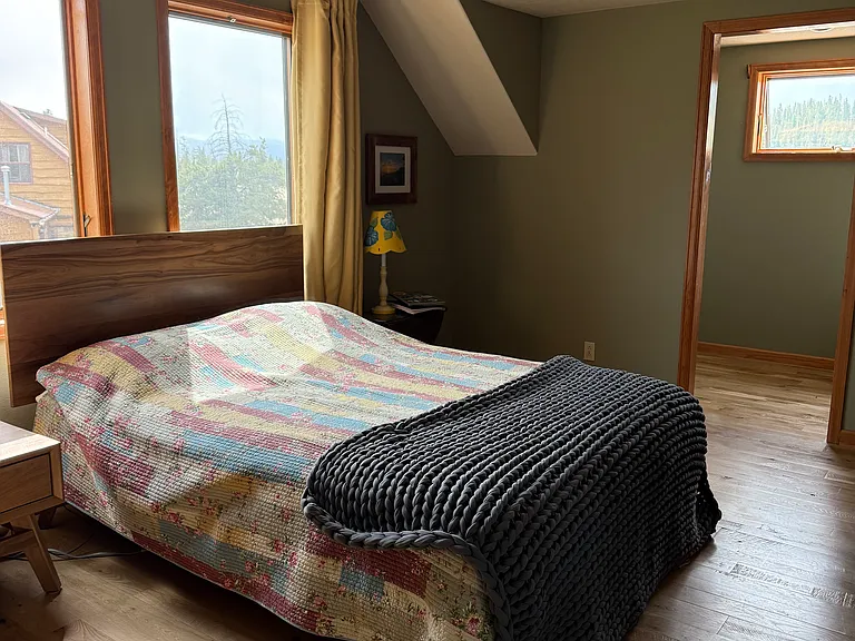 Master bedroom and closet. Queen bed. (Bedroom 1)