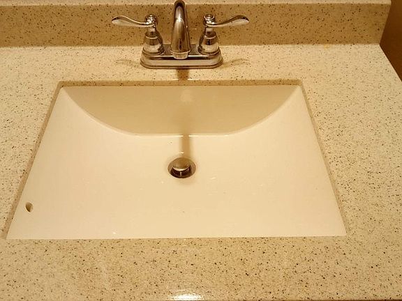 5th image of 101 Flagstone Dr #101