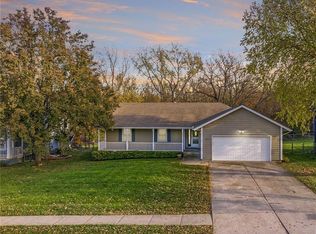 1657 SE 5th St, Lees Summit, MO 64063