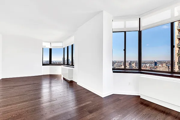 Rented by Cooper & Cooper Real Estate | media 2