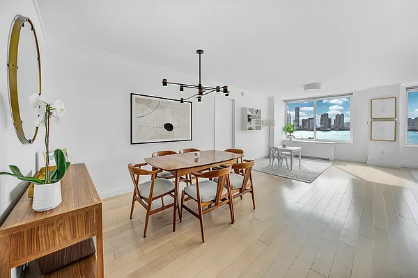 Rented by Corcoran | media 19