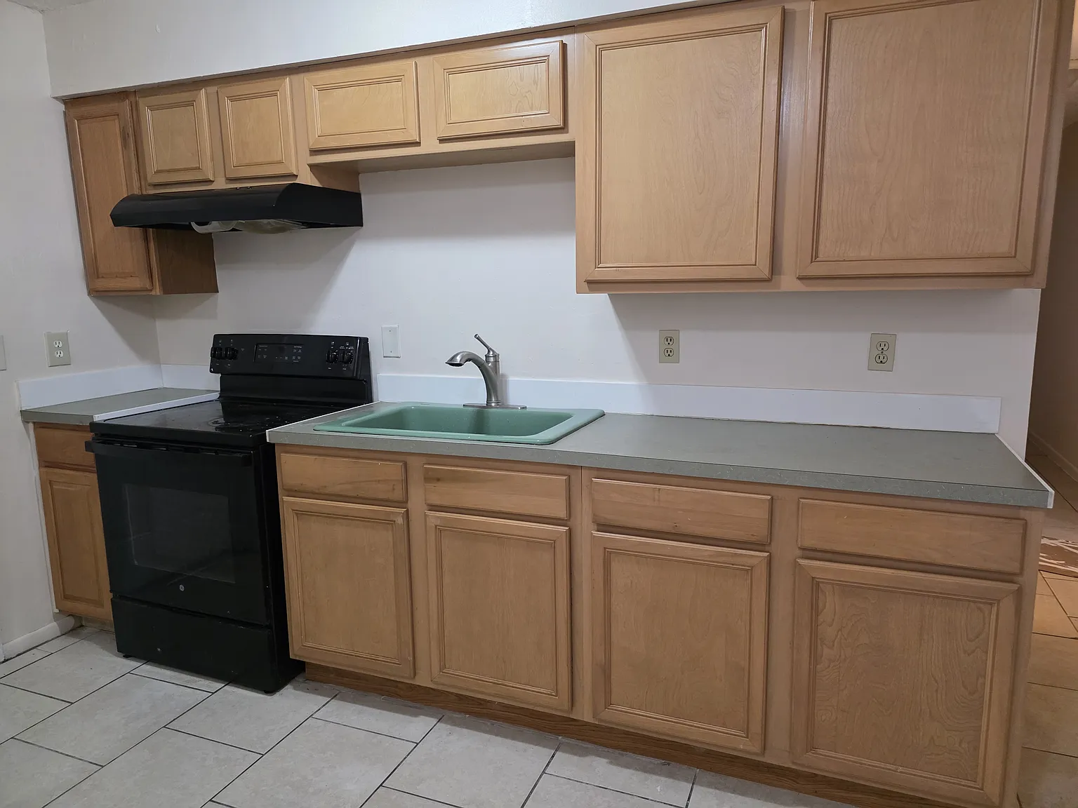 2 bed, $1,200 — Photo 2