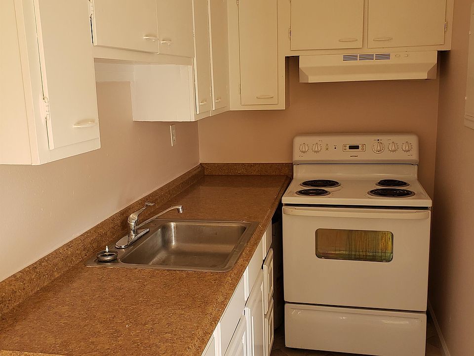 1st image of 4 Claremont Pl APT D