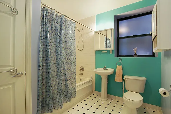 Sold by Corcoran | media 8