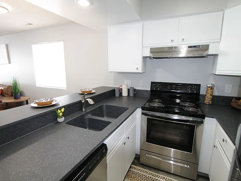 6320 S 72nd St #307 — Photo 25