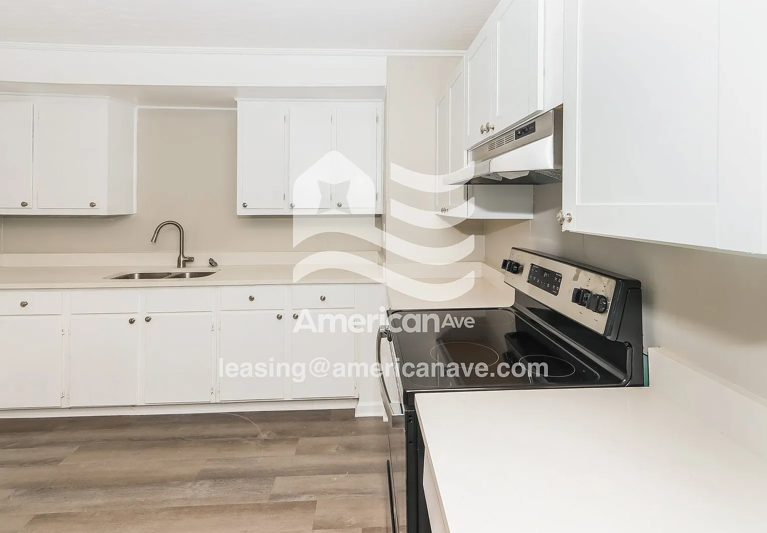 3 bed, 1.0 bath, 1422 sqft, $1,070 — Photo 3