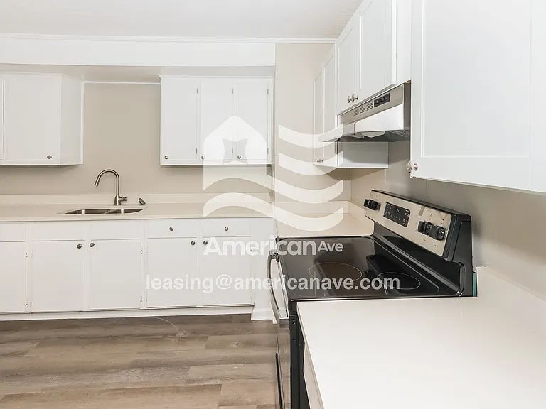 1765151_003_wm_-_kitchen_13186791.jpg