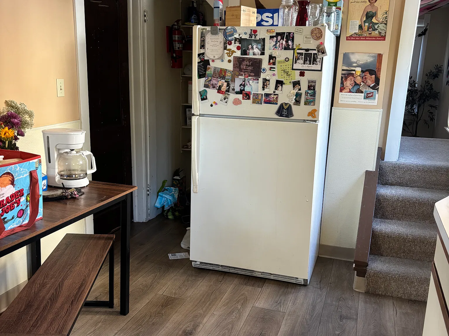 6 bed, 2300 sqft, $3,750 — Photo 3