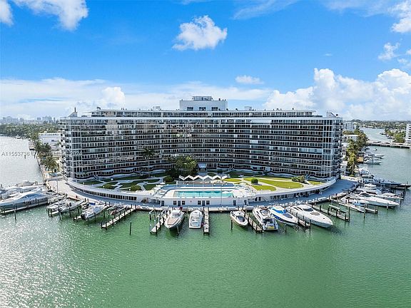 2nd image of 900 Bay Dr APT 922