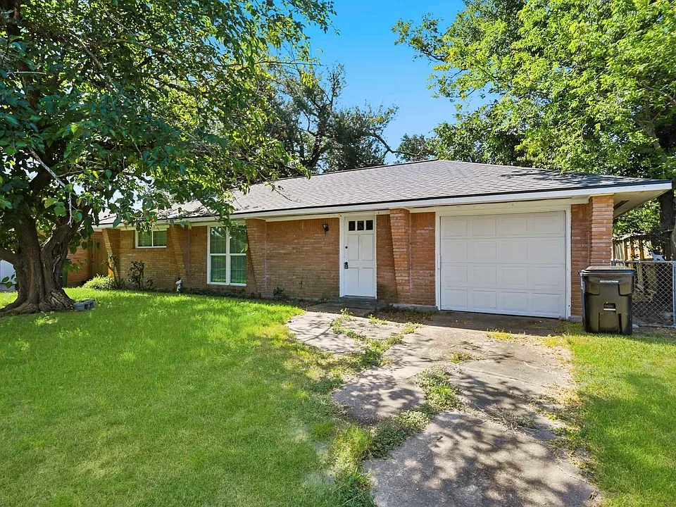 5109 Nina Lee Ln